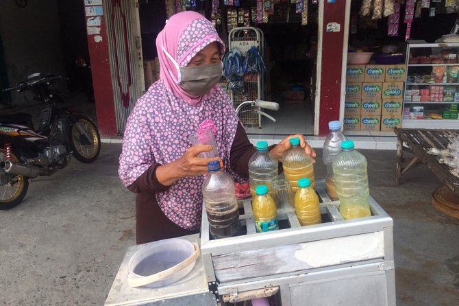 saminah penjual jamu