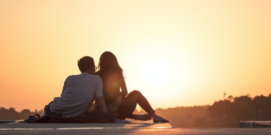 50 Kata-kata Puitis Senja Indah dan Romantis, Bantu Ungkapkan Isi Hati