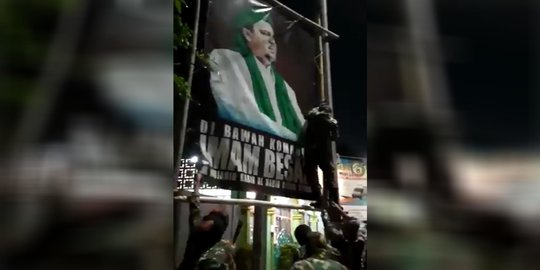 Ombudsman DKI Sebut TNI Copot Baliho Rizieq Berpotensi Maladministrasi