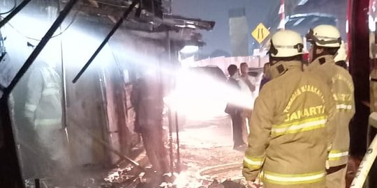 Toko Bunga di Kalimalang Kebakaran, Diduga Akibat ODGJ Bakar Sampah