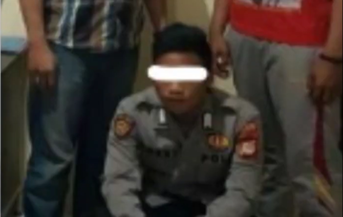 polisi gadungan tertangkapn saat apel ke rumah pacar