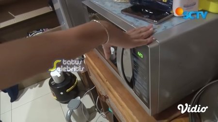 kamar sandrinna michelle