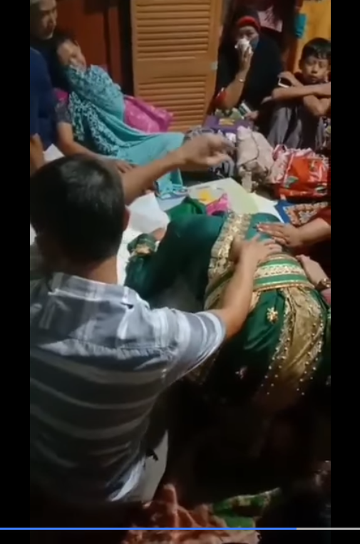 mempelai pria menangis sesenggukan ibunda meninggal jelang resepsi