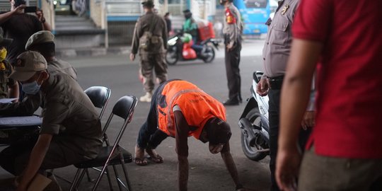 Satpol PP Jakbar Tindak 23 Ribu Pelanggar Prokes, Didominasi Kalangan Remaja