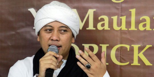 Lirik Lagu Astaghfirullah - Opick | merdeka.com