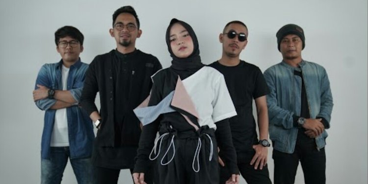 Lirik Lagu Rohman Ya Rohman Sabyan Merdeka Com