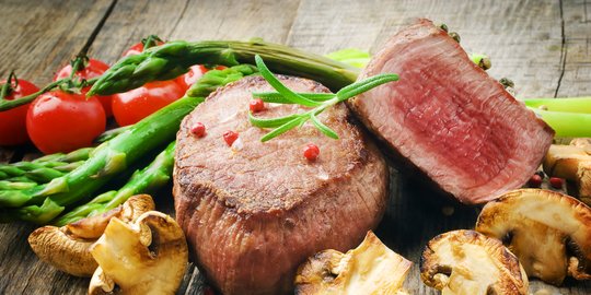 5 Cara Membuat Steak Daging Ala Rumahan Tanpa Ribet, Dijamin Tak Kalah Lezat
