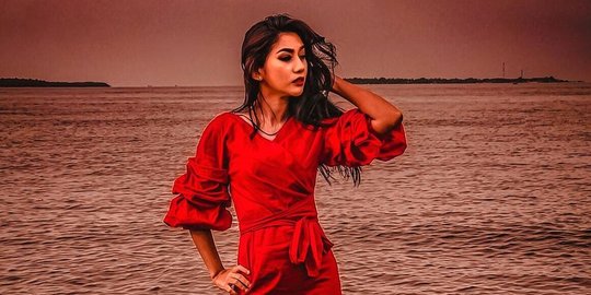 Menawan dan Berbakat, Ini Potret Sania Velova yang Berperan di FTV Pintu Berkah