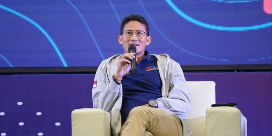 Sandiaga Optimistis Indonesia Keluar dari Resesi pada 2021