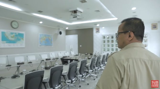 potret ruang kerja menteri kkp edhy prabowo
