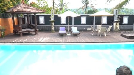 rumah pasha ungu