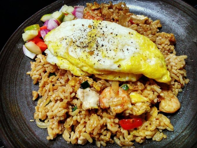 10 resep nasi goreng seafood lezat dan praktis cocok untuk menu makan malam