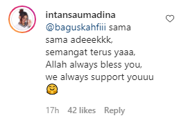 presenter cantik semangati pesepakbola bagus kahfi