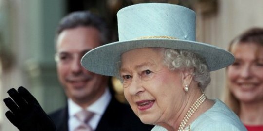 Warga Inggris Akan Tanam Pohon Sebagai Perayaan Takhta Ratu Elizabeth II ke-70