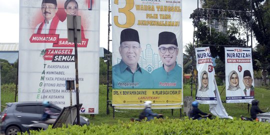 Baliho Tiga Calon Wali Kota Tangerang Selatan Hiasi Jalanan