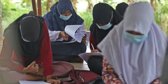 Ganjar Pastikan Sekolah Tatap Muka di Jateng Dilakukan Bertahap