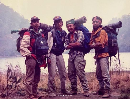 artis naik gueung semeru