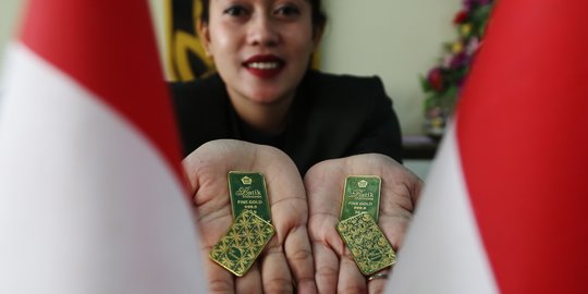 Harga Emas Meroket Rp14.000 Menjadi Rp952.000 per Gram