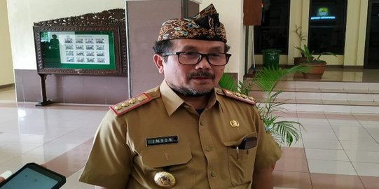 Positif Covid-19, Bupati Cirebon Imron Masih Ikut Rapat Virtual