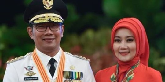 Ridwan Kamil Unggah Foto Lawas, Wajahnya sampai Tak Bisa Dikenali Warganet