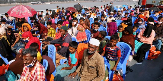 Ribuan Muslim Rohingya Dipindahkan ke Pulau Terpencil dan Berbahaya