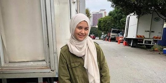 Intip Pesona Saskia Chadwick Pemain Dari Jendela Smp Saat Berhijab Bikin Pangling Merdeka Com