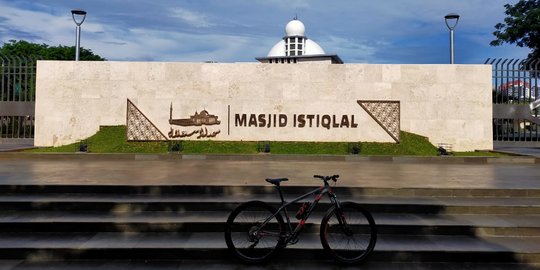 Masjid Istiqlal Berbenah Menjadi Ikon Wisata Religi Milenial Tahun 2021