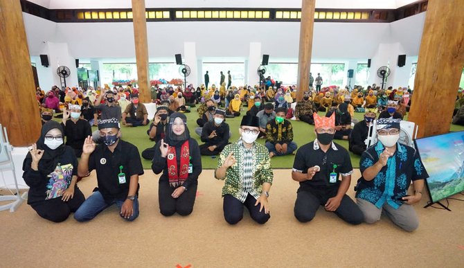 banyuwangi terus galakkan sertifikat kompetensi prokes covid 19 bagi pelaku wisata