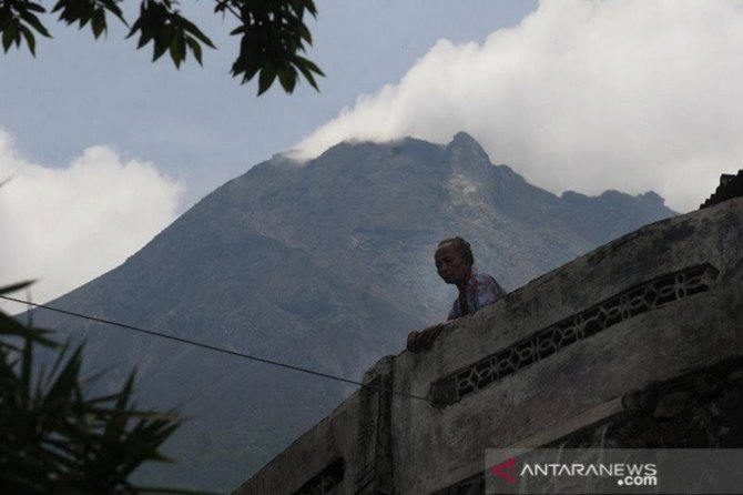 gunung merapi erupsi