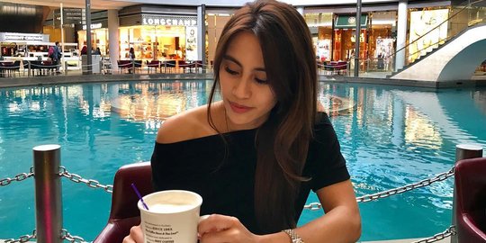 Potret Bellaetrix Manuputty, Pebulutangkis Cantik Komentari Kaki Ayu Ting Ting
