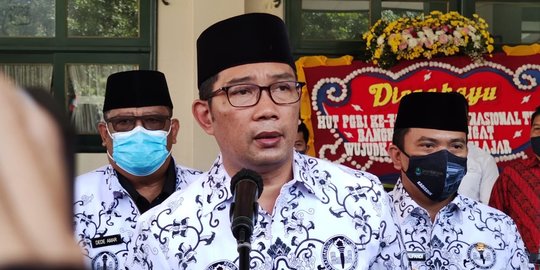 Pantau Pilkada, Ridwan Kamil Temukan Saksi di TPS Tidak Pakai Pelindung Wajah