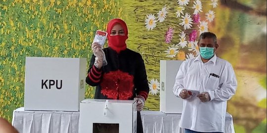 Kalah Hitung Cepat, Bupati Jember Faida Tegaskan Tetap Bersama Rakyat