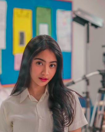 4 potret alliza putri qistifani pemain ftv pintu berkah indosiar yang curi perhatian