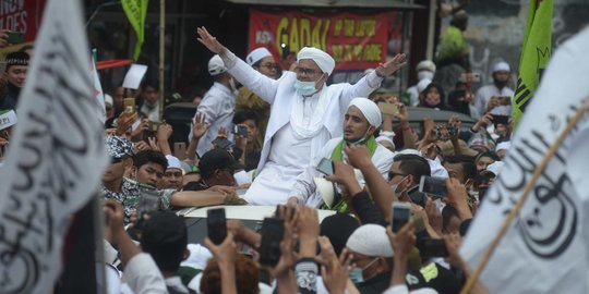 Pengacara Sebut Polisi Tahu Keberadaan Rizieq Syihab