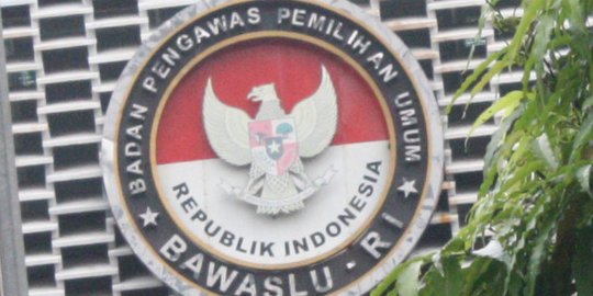 Bawaslu Temukan Dugaan Politik Uang dan Netralitas PNS Saat Pilkada Karawang