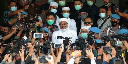 Hingga Pukul 19, Rizieq Masih Menjalani Pemeriksaan Kasus Kerumunan