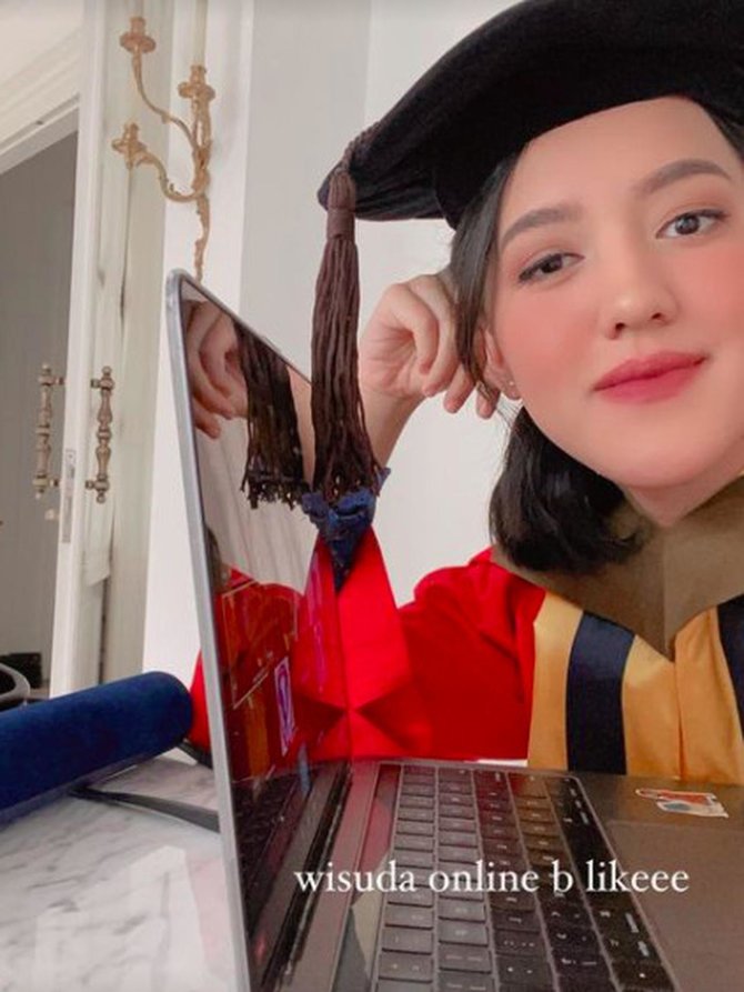 ify wisuda online