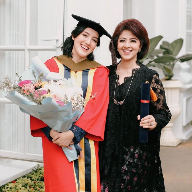 ify wisuda online