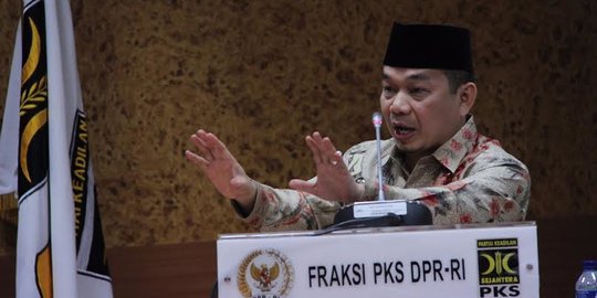 PKS Minta Kader di Komisi III Jamin Penangguhan Penahanan Rizieq Syihab