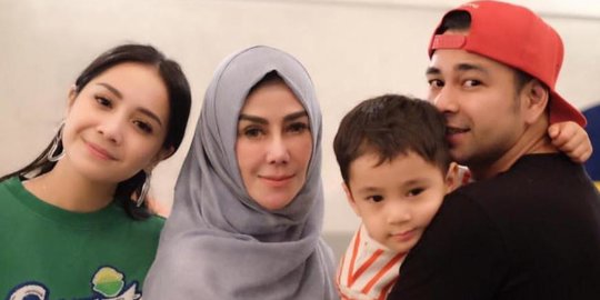 Raffi Ahmad Unggah Foto Lawas Mama Amy, Wajahnya Curi Perhatian