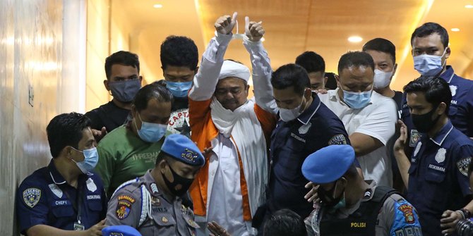 Surat Rizieq Syihab dari Balik Penjara untuk Istri dan Anak