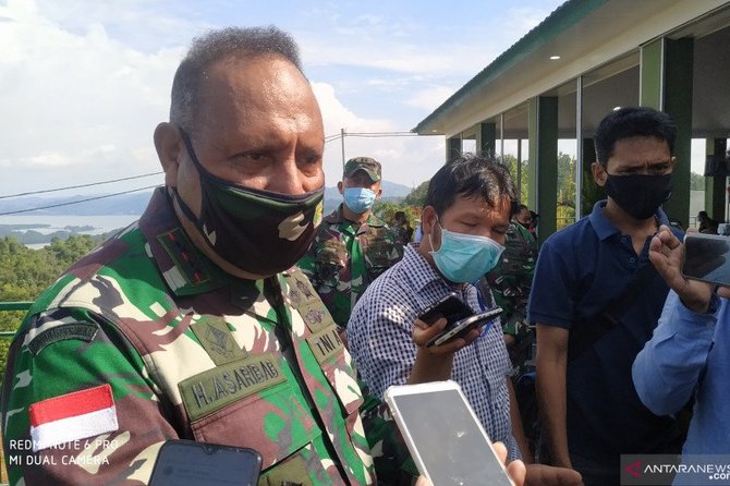 wakil kepala staf tni ad letnan jenderal tni herman asaribab