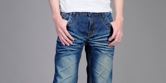 6 Tips Memilih Ukuran Jeans Yang Sesuai Perhatikan Langkahnya Merdeka Com