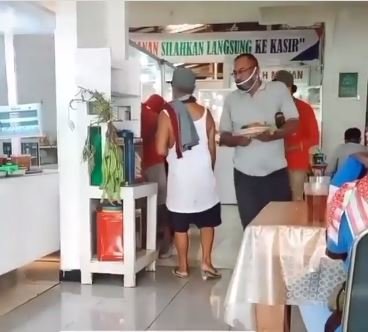 bos ajak makan pegawai
