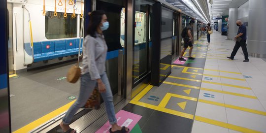 Mulai Besok, MRT, LRT & Transjakarta Hanya Beroperasi sampai Pukul 8 Malam