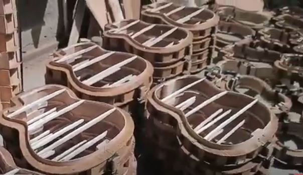 kampung gitar sukoharjo