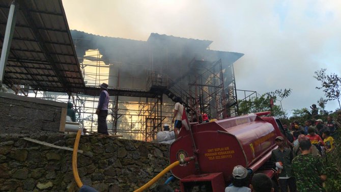 peternakan ayam di ciwidey terbakar