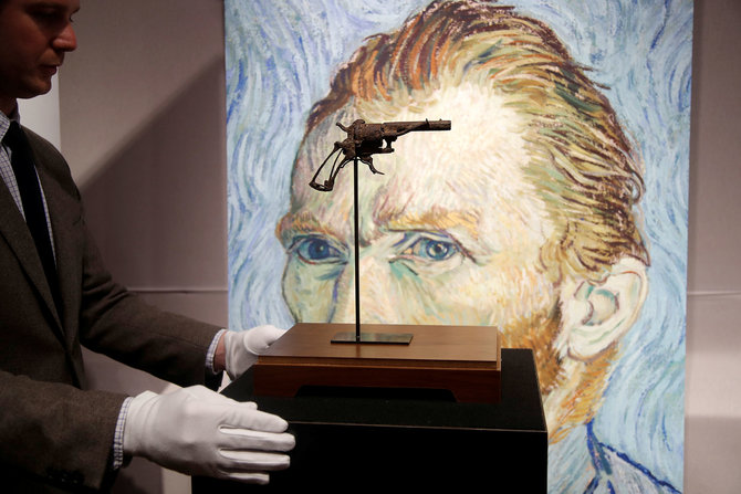 pistol usang van gogh