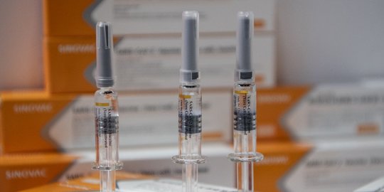 CEK FAKTA: Benarkah Vaksin Sinovac Paling Lemah? Simak Penjelasannya