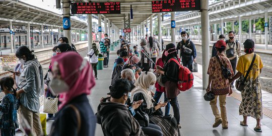 Jelang Libur Nataru, DKI Jakarta Batasi Jam Operasional KRL